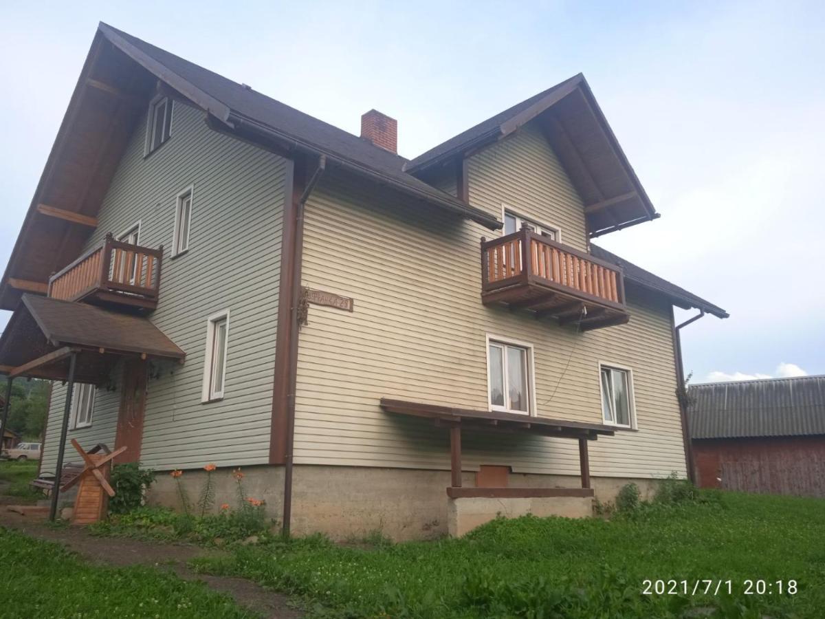 У Марка Volosyanka  Extérieur photo